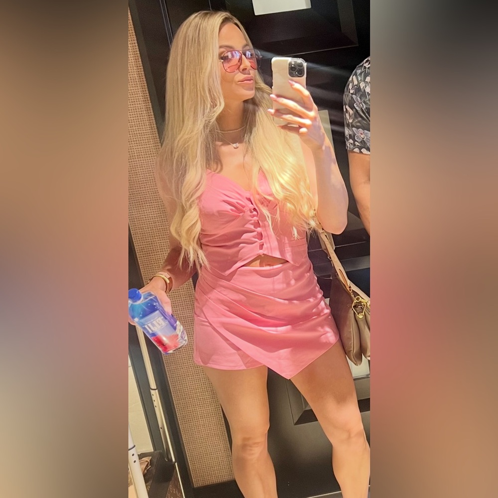 Vici pink top only